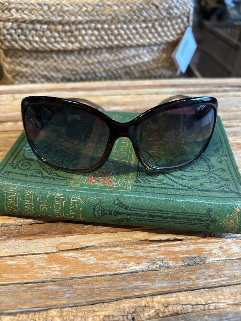Esprit reptile sunglasses